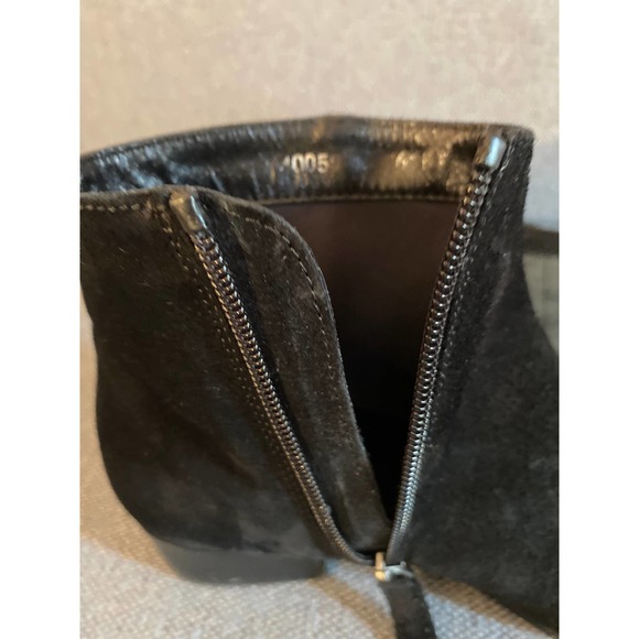 Aquatalia woman’s suede leather ankle boot size 6 black suede zip side sm heal - Picture 16 of 16